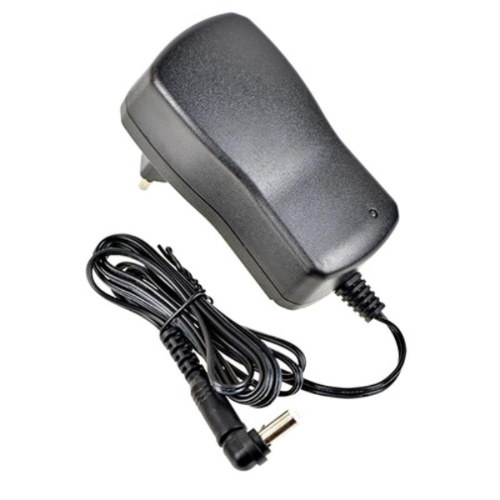 картинка Robiton TN2000S Блок питания BL1 2000mA 3 В, 4,5 В, 5 В, 6 В, 7,5 В, 9 В, 12 В сменные разъемы от магазина Интерком-НН фото 2