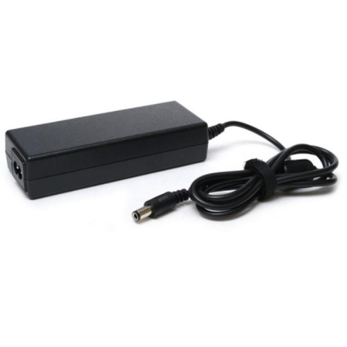 изображение Блок питания AD-108 15V 5A (6.3x3.0) для ноутбуков Toshiba PA3378U, PA3378E-1ACA магазин Компании Интерком-НН картинка Pitatel AD-108 Блок питания 15V 5A (6.3x3.0) для ноутбуков Toshiba PA3378U, PA3378E-1ACA от магазина Интерком-НН